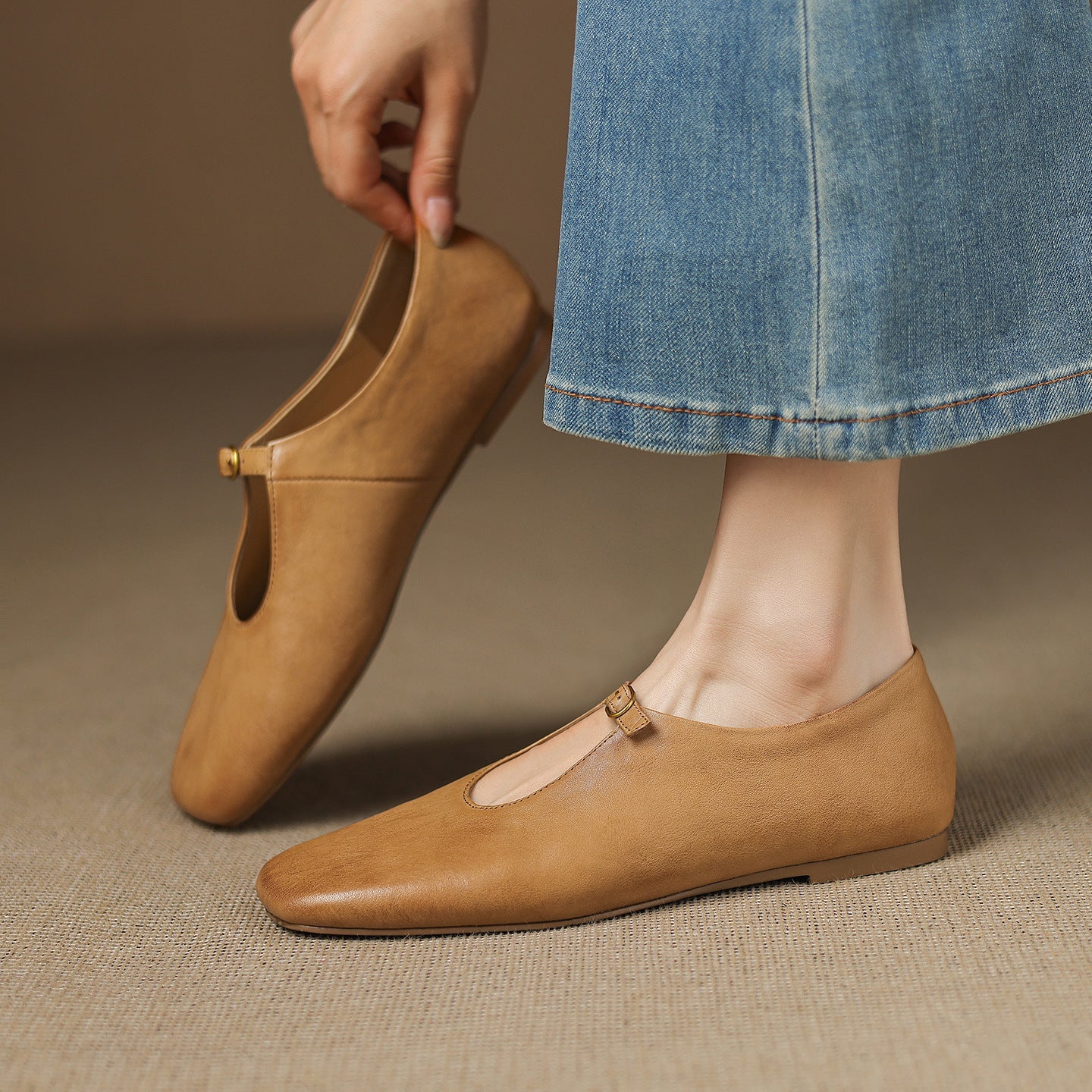 Women's High-Vamp Mary Jane Flats in Apricot
