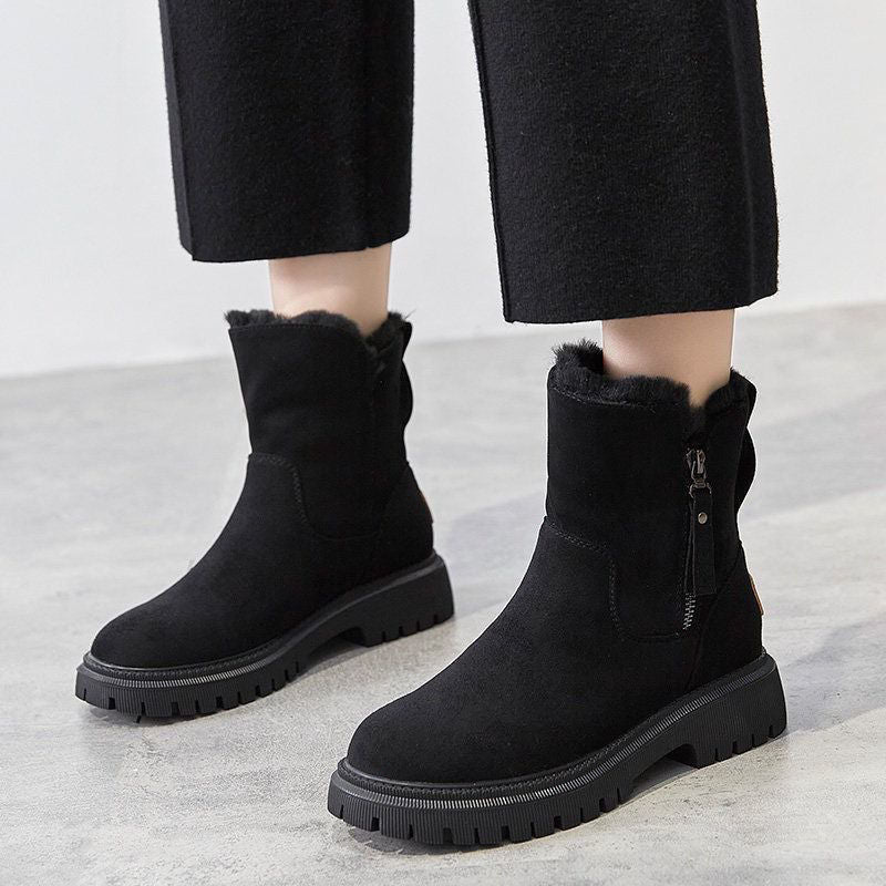 Women's Durable Winter Boots in Black