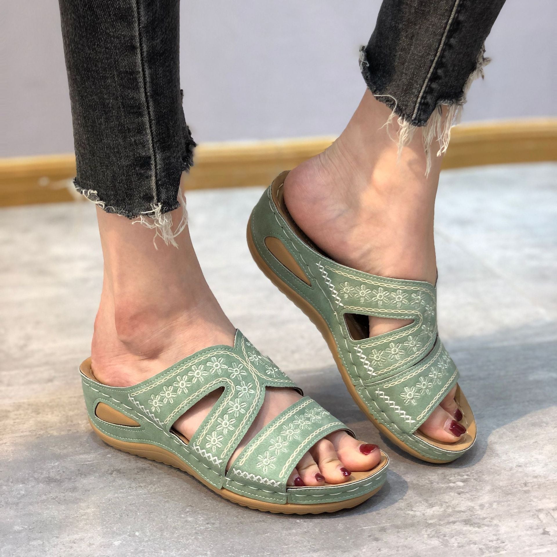 Women's Comfort Sandals for Everyday Comfort in Green