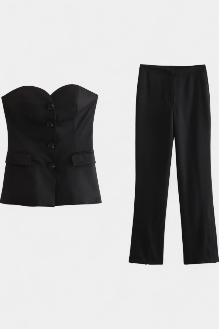 Sleeveless Minimalist Ensemble with Flared Pants, photo 6
