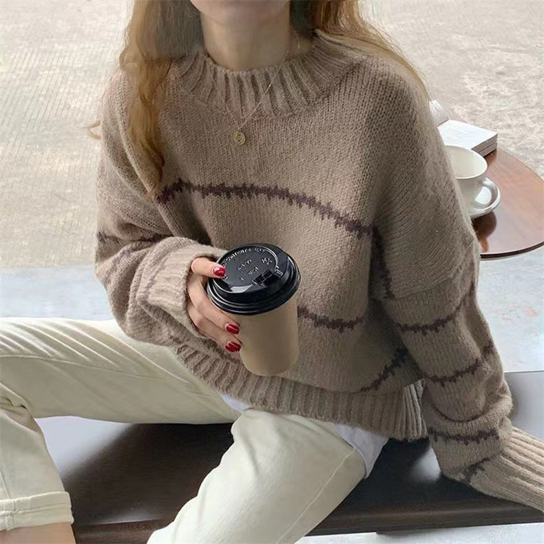 Women's Classic Cable-Knit Sweater in Brown