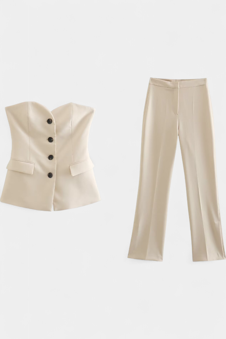 Sleeveless Minimalist Ensemble with Flared Pants, photo 3