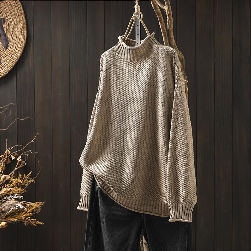 Women's Chunky Turtleneck Sweater in Beige
