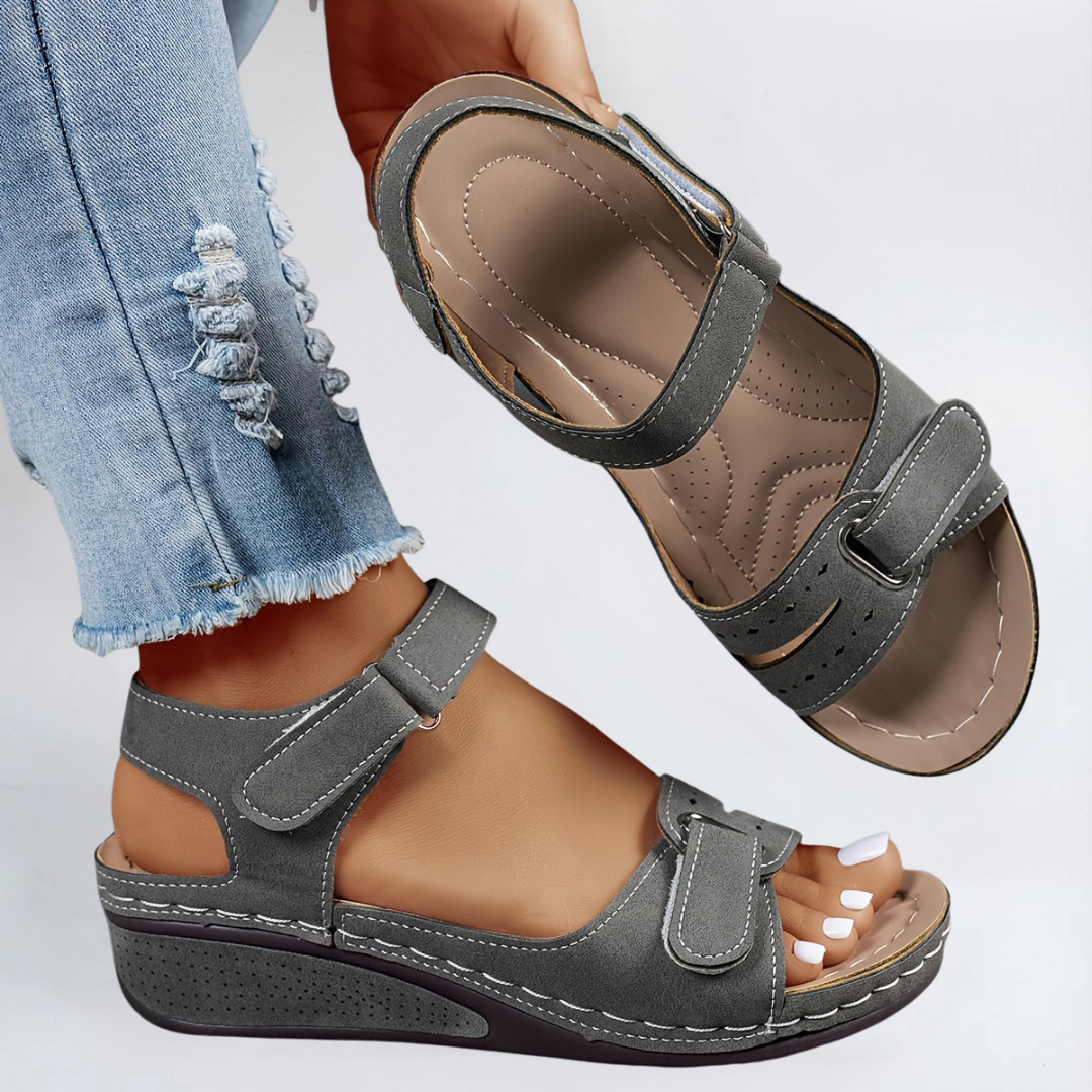 Margot Comfort Flex Sandals in Grey