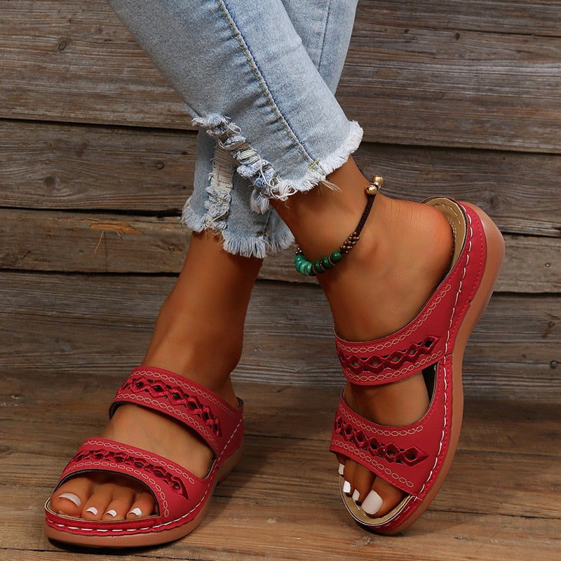 Thalia Comfort Sandals in Red