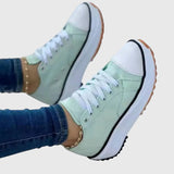 Kelly Comfortable Sneakers in Green