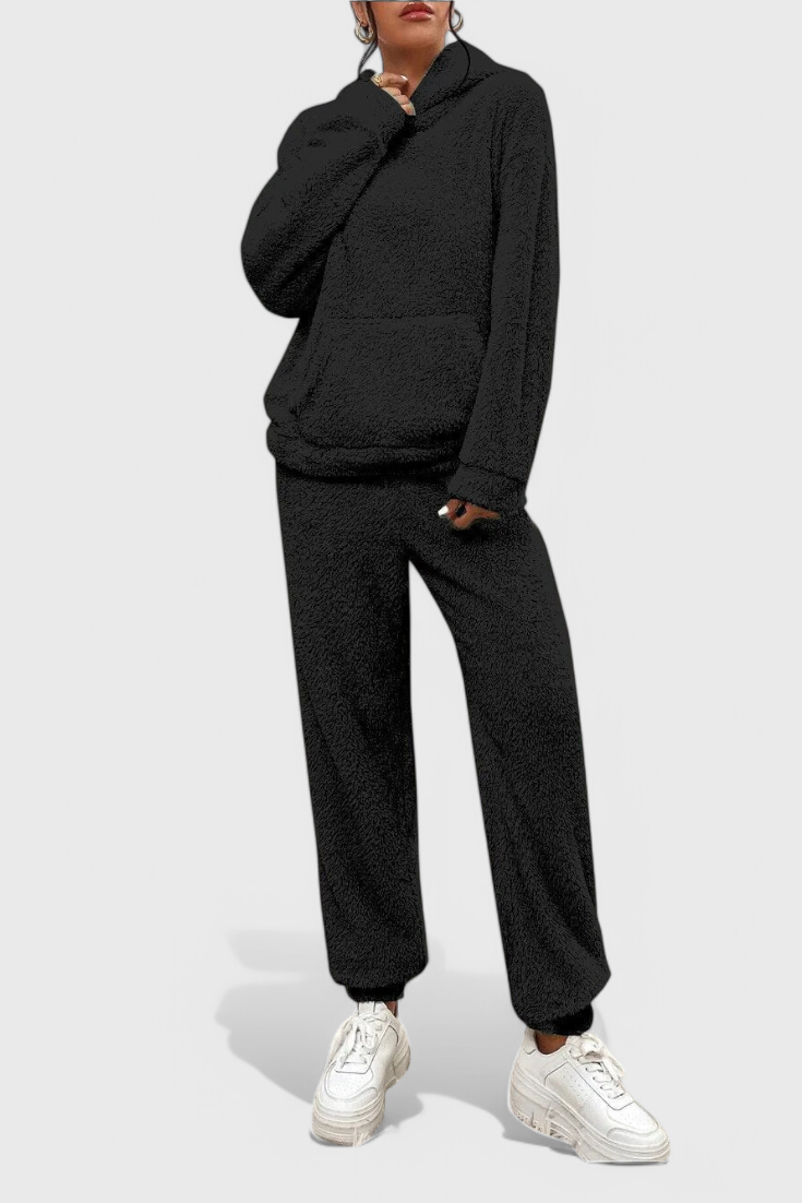 Women's Teddy Fleece Two-Piece Set in Black