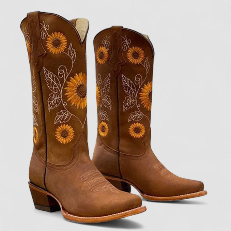 Daisy Comfort Western Boots in Brown