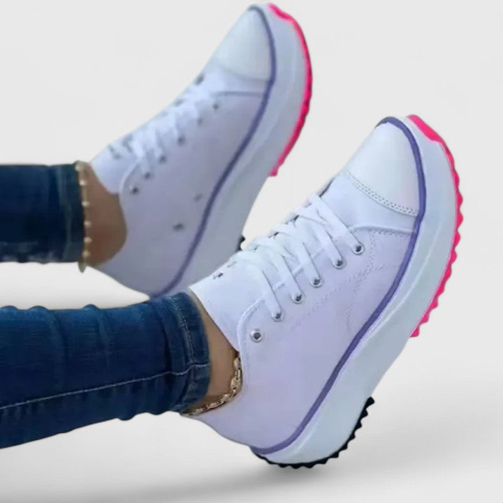 Kelly Comfortable Sneakers in White