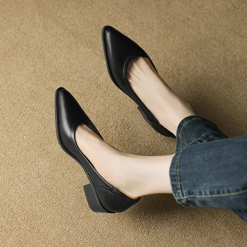 Women's Mid-Heel Mary Janes in Black
