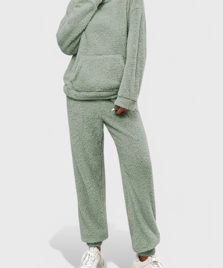 Women's Cozy Two-Piece Teddy Set in Green