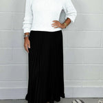 Maeliq Elegant Maxi Dress in White/Black