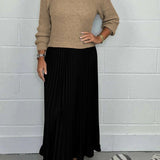 Maeliq Elegant Maxi Dress in Brown/Black