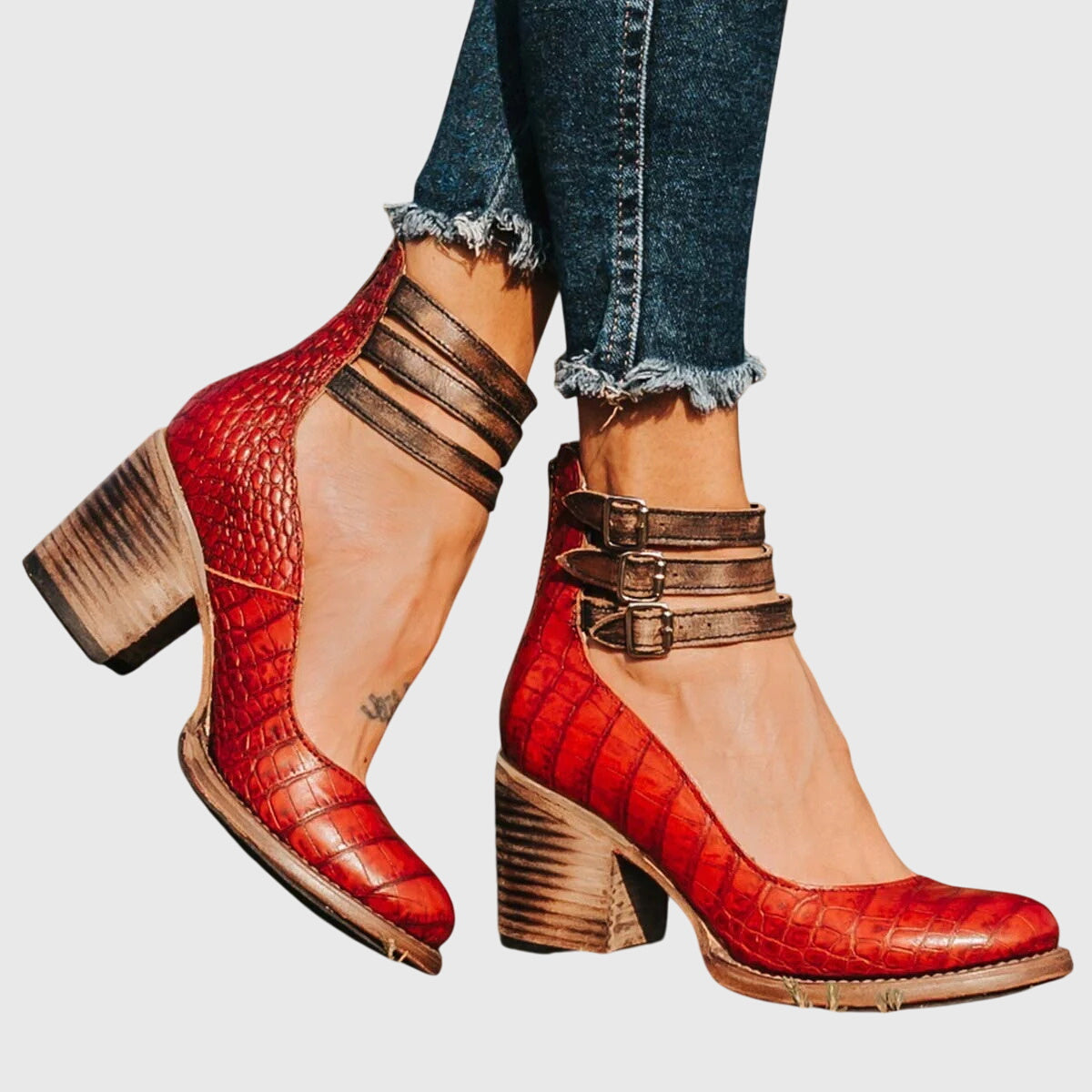 Women's Elegant and Comfortable Sandals in Red snake