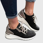 Maddie Comfort Sneakers in Black