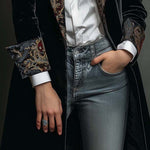 Léontine | Fitted Black Baroque Printed Blazer