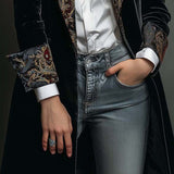 Léontine | Fitted Black Baroque Printed Blazer
