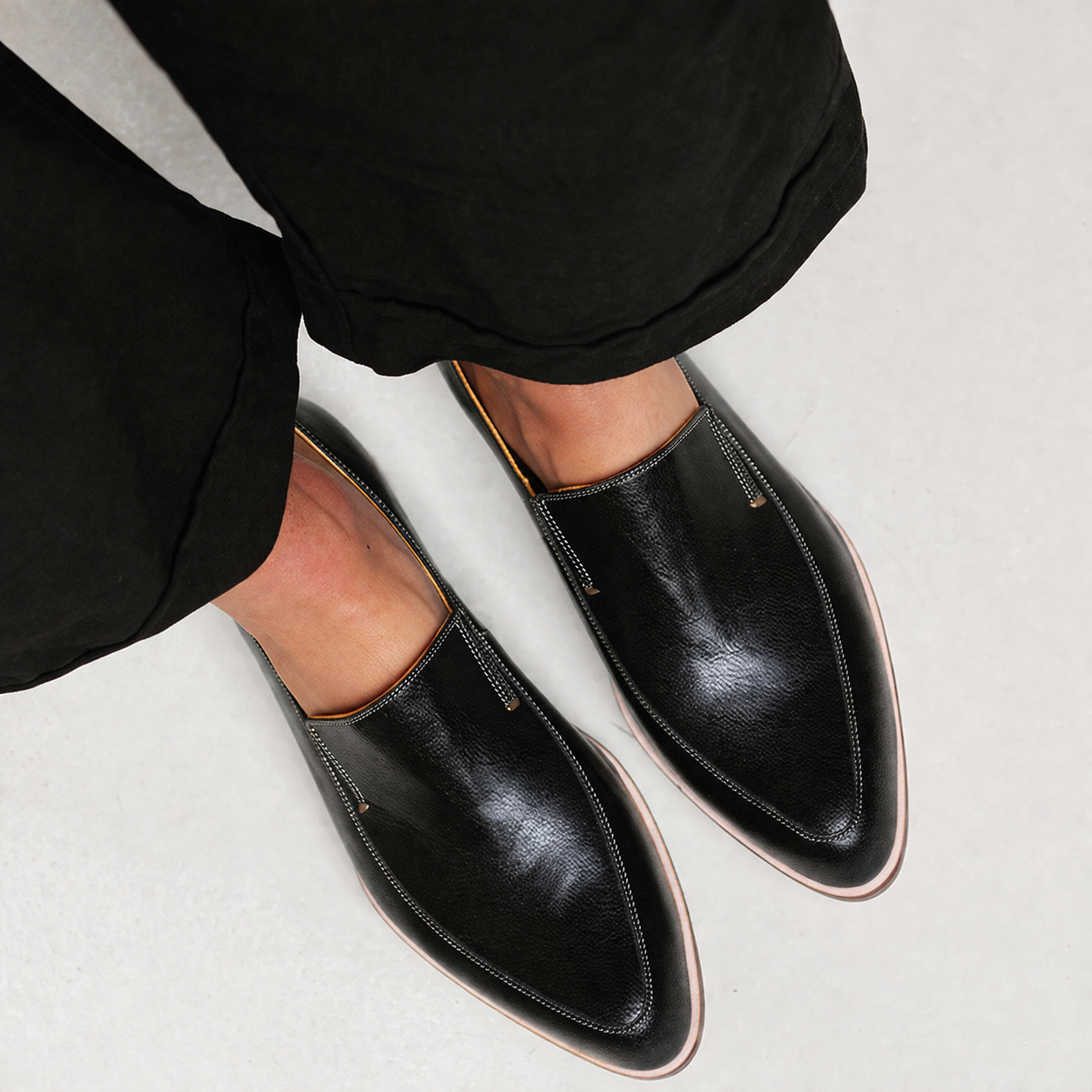 Women's Black Patchwork Loafers, photo 2