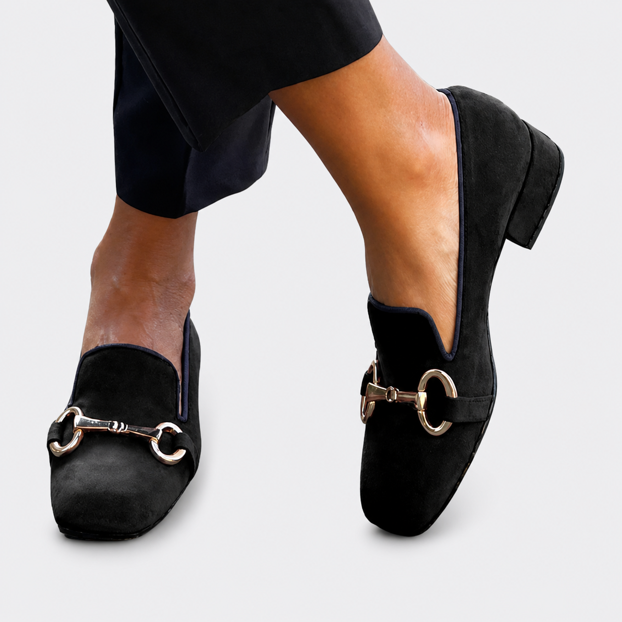 Louna Elegant loafers with buckle