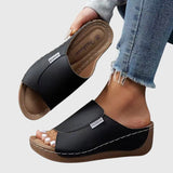 Women's Classic Comfort Walking Sandals in Black