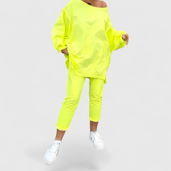 Vivra Comfortable Set in Yellow