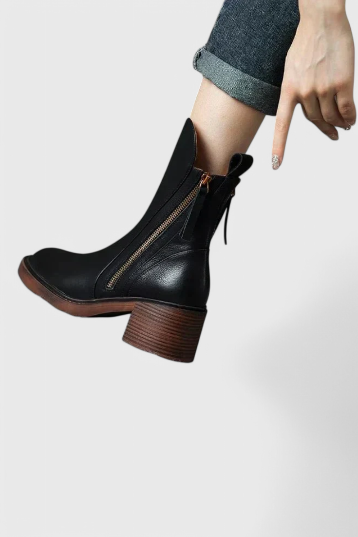 Stylish Boots with a Sophisticated Touch, photo 9