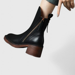 Stylish Boots with a Sophisticated Touch, photo 9