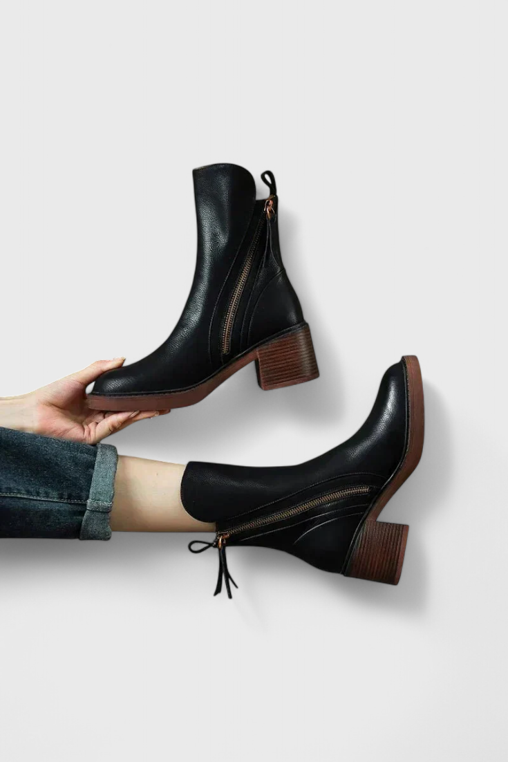 Stylish Boots with a Sophisticated Touch, photo 8