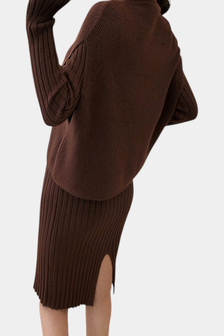 Modern Silhouette Two-Piece Knit Ensemble, photo 4