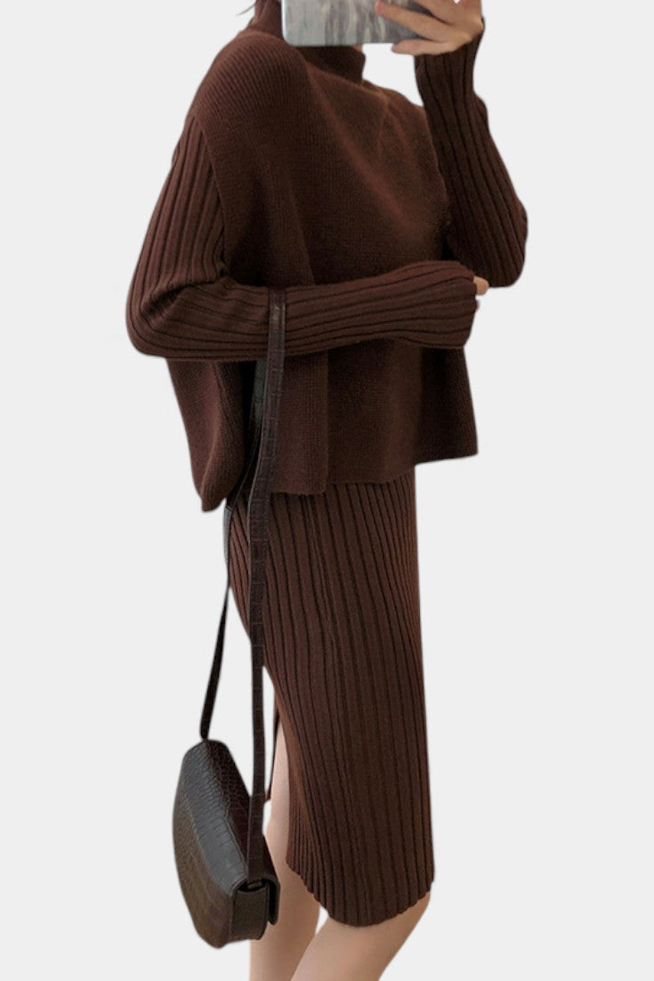 Modern Silhouette Two-Piece Knit Ensemble, photo 5