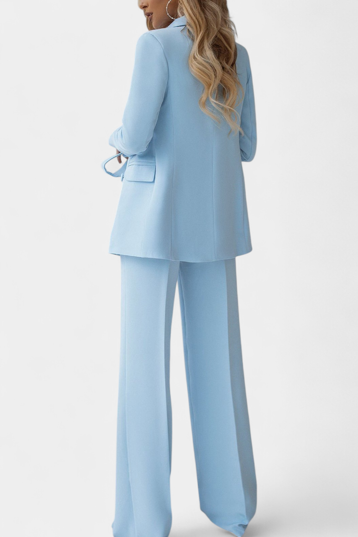 Women's Classic Monochrome Tailored Suit, photo 4