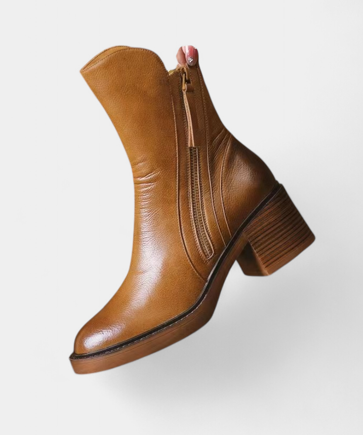 Stylish Boots with a Sophisticated Touch, photo 2