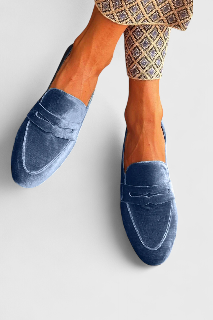 Olivrah Comfortable Loafers in Blue