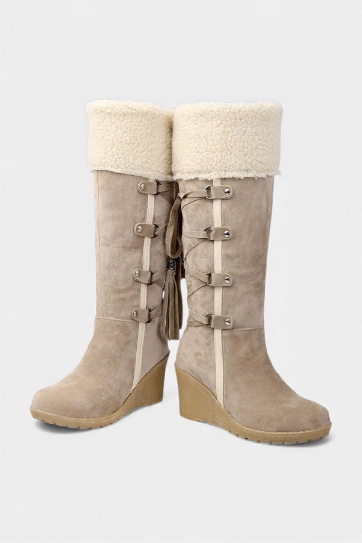 Wedge-Heel Winter Boots with Fur Lining in Beige