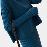 Modern Silhouette Two-Piece Knit Ensemble, photo 3