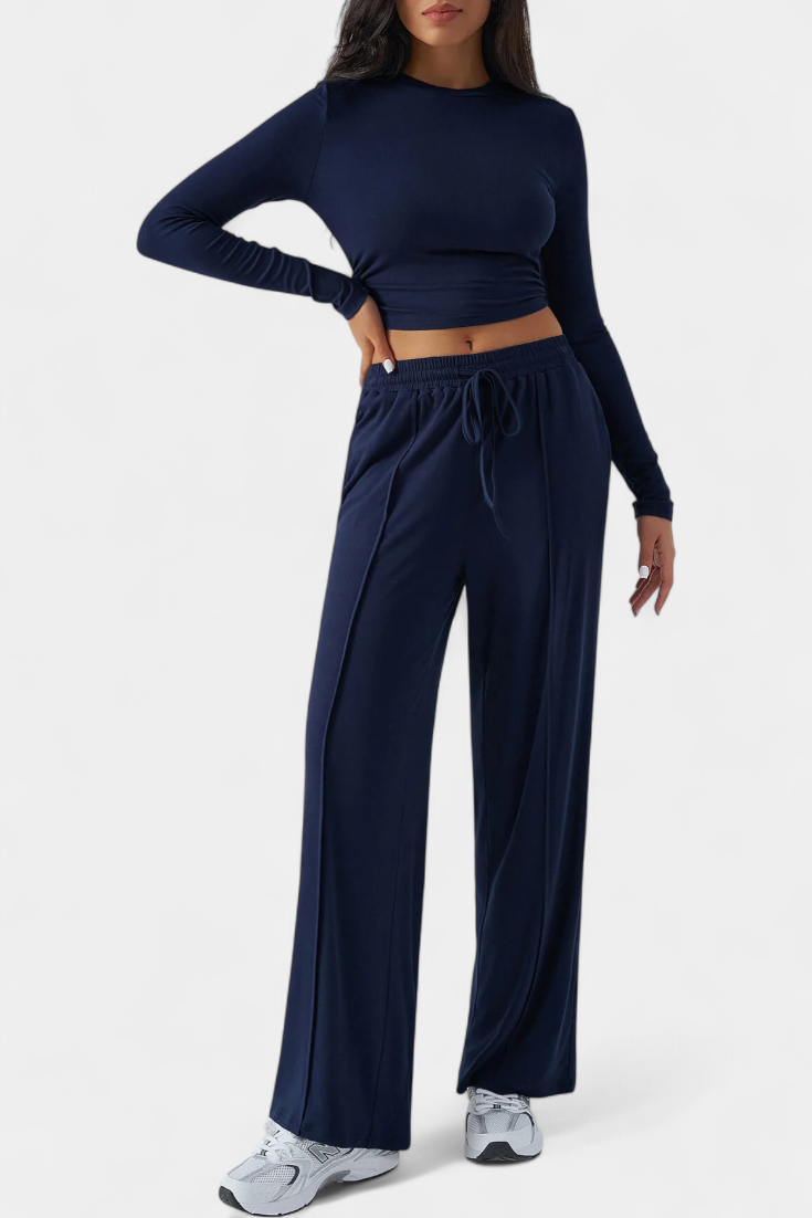 Elastic-Fit Viscose Yoga Set with Round Neck in Navy