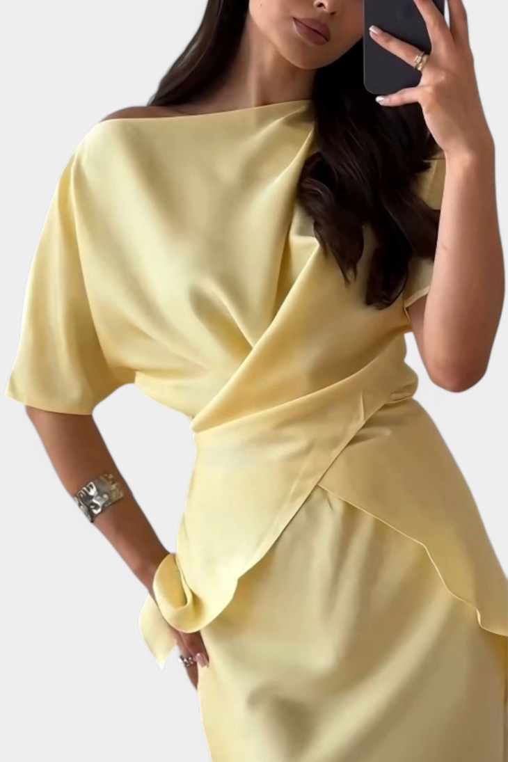 Two-Piece Ensemble with Crisscross Straps and Flowing Skirt, photo 5
