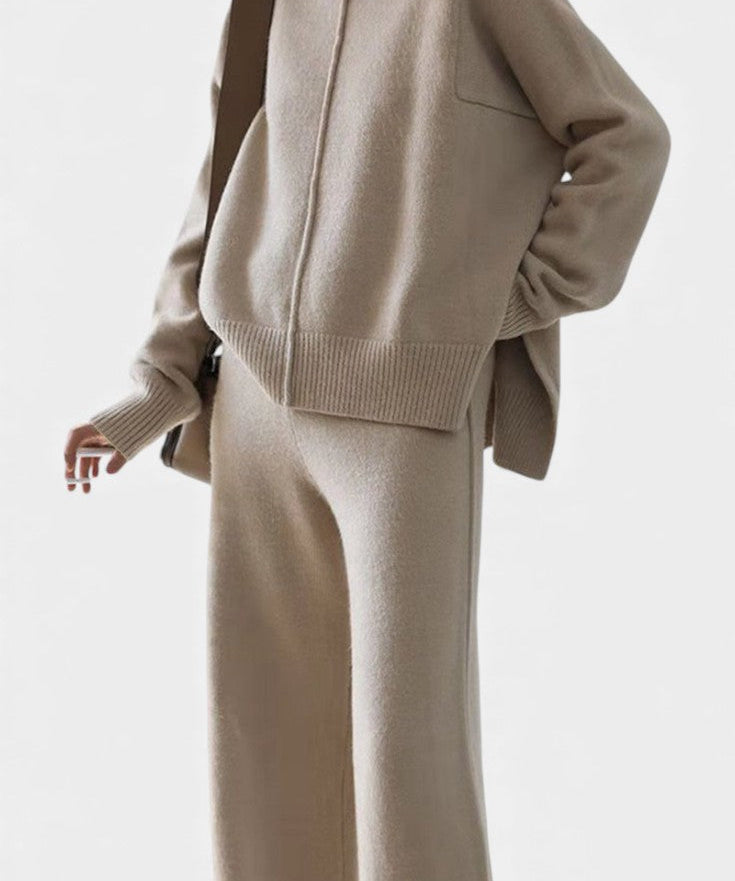 Women's Chic & Relaxed Casual Ensemble, photo 2