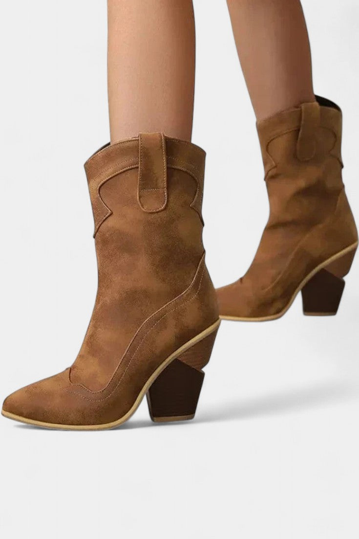 Women's Western Pointed-Toe Ankle Boots in Sienna Brown