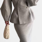 Chic Tailored Ensemble with V-Neck and Puff Sleeves, photo 4