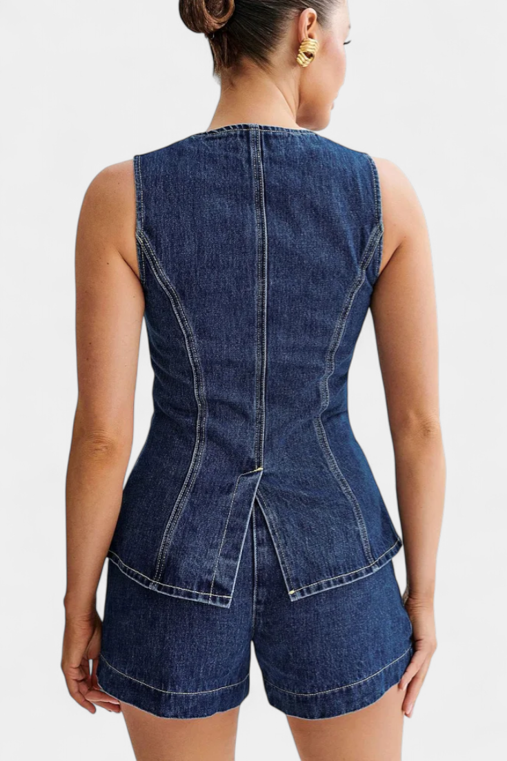 Sleeveless Jacket & High-Waisted Shorts, photo 2