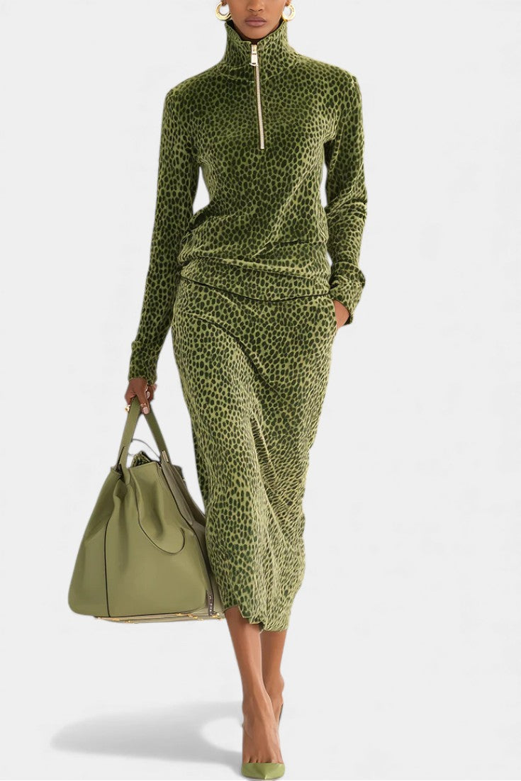 Women's Retro Leopard High Collar Ensemble in Green