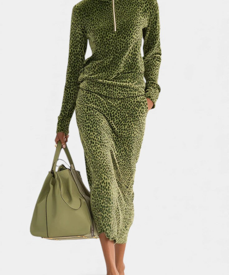 Women's Retro Leopard High Collar Ensemble in Green