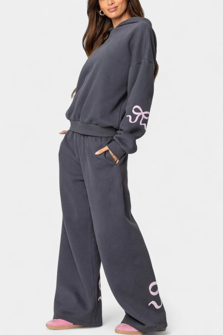 Relaxed Hoodie Ensemble with Flowing Pants in Gray