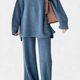 Relaxed Outfit with Round Neck Top and Flowing Pants in Blue