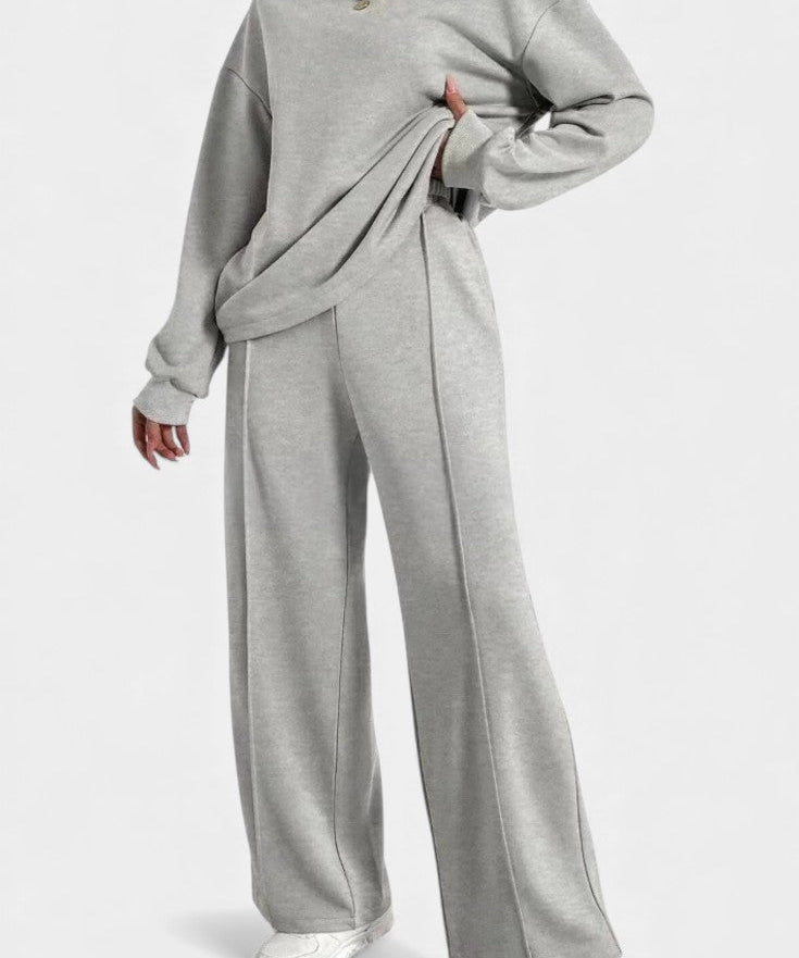 Sweatshirt & High-Waisted Pants Set in Light Gray