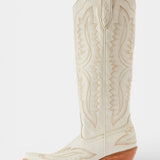 Retro Western Embroidered Pointed Toe Booties in Off-white