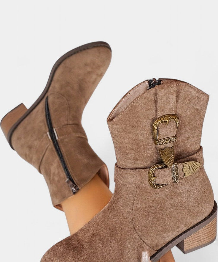 Western Suede Trail Boots with Buckles in Brown