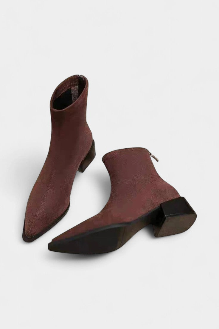 Women's Stylish and Cozy Heeled Boots in Brown