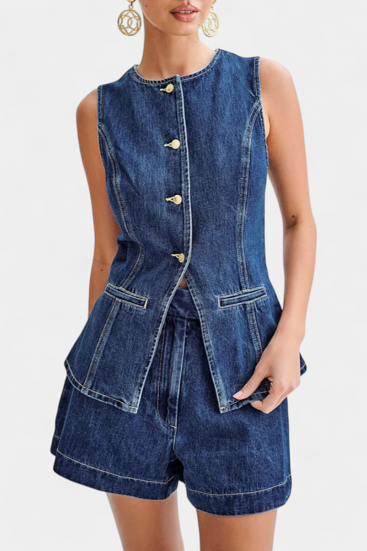 Sleeveless Jacket & High-Waisted Shorts, photo 6